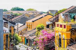 Dự báo thời tiết ngày 25/10: Cả nước hửng nắng, mưa dông giảm