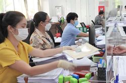 Bộ Nội vụ đề xuất thống nhất quản l&yacute; dữ liệu c&aacute;n bộ, c&ocirc;ng chức, vi&ecirc;n chức