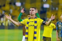 Ban tổ chức giải VĐQG Saudi Arabia c&ocirc;ng nhận b&agrave;n thắng tranh c&atilde;i cho Ronaldo