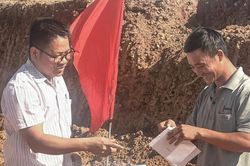 Lần đầu có đất dựng nhà, 12 hộ nghèo ở Đắk Lắk vỡ òa hạnh phúc
