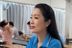 NSND Trịnh Kim Chi rạng rỡ trong phòng thi, Chí Trung đọ giọng cùng Trọng Tấn
