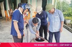 Ph&ograve;ng chống sốt xuất huyết: Đi từng ng&otilde;, g&otilde; từng nh&agrave;, r&agrave; từng vật dụng chứa nước