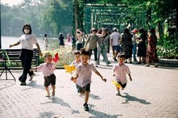 Thời tiết 24/10: Bắc Bộ ng&agrave;y nắng, Bắc Biển Đ&ocirc;ng gi&oacute; giật cấp 8