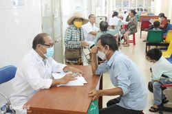 Sở Y tế c&ocirc;ng bố danh s&aacute;ch 5 cơ sở y tế kh&aacute;m sức khỏe miễn ph&iacute; cho người d&acirc;n