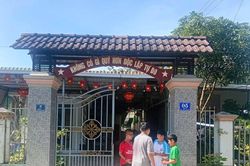 Bức tường kh&ocirc;ng x&acirc;y gạch đ&aacute;