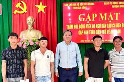 Phường Mũi Né gặp mặt, động viên 4 ngư dân gặp nạn trên biển