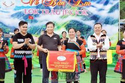 Gameshow 'Về bản em' tại x&atilde; Suối Tọ