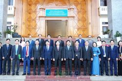 Tăng cường hợp tác toàn diện giữa hai tỉnh Sơn La – Hủa Phăn
