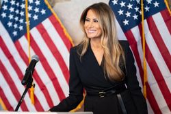 B&agrave; Melania Trump gi&uacute;p Nga v&agrave; Ukraine đạt thỏa thuận ngừng bắn tại một điểm