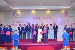 Ngân hàng và doanh nghiệp trao 18 thỏa thuận hợp tác