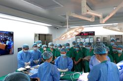 Đ&ograve;i đưa con chết n&atilde;o về nh&agrave;, mẹ thay đổi ph&uacute;t cuối, đồng &yacute; hiến tạng cứu người