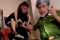 Ch&aacute;y nh&agrave; 5 tầng ở Nguyễn Tr&atilde;i (H&agrave; Nội), 5 người mắc kẹt may mắn tho&aacute;t nạn