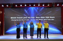 H&agrave; Nội ph&aacute;t động lễ ra qu&acirc;n 'Chung tay lan tỏa an sinh &ndash; V&igrave; mục ti&ecirc;u BHXH, BHYT to&agrave;n d&acirc;n'