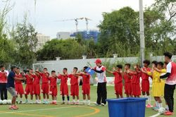 'Cầu thủ nh&iacute; 2026': Đội HLV Hồng Sơn thắng đậm, L&yacute; Đức thẳng thắn chỉ ra điểm yếu của học tr&ograve;