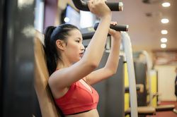 'Con dao hai lưỡi' giết chết c&aacute;c chuỗi gym