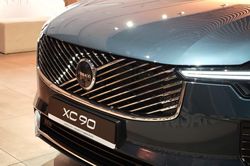 Volvo lao đao