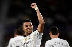 Real chịu trở lại gala, Mbappe coi như bỏ t&uacute;i Quả b&oacute;ng v&agrave;ng?