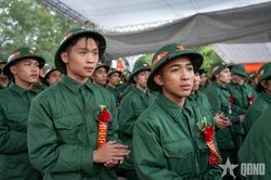 C&ocirc;ng d&acirc;n được trả nguy&ecirc;n lương trong thời gian đăng k&yacute; nghĩa vụ qu&acirc;n sự, sơ tuyển, kh&aacute;m sức khỏe