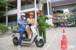 H&agrave; Nội: Gần 1.000 người được tuy&ecirc;n truyền, bồi dưỡng kỹ năng l&aacute;i xe m&aacute;y an to&agrave;n