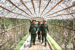 Những ng&agrave;y 'vượt nắng, thắng mưa' ở Qu&acirc;n khu 4