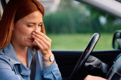Điều h&ograve;a &ocirc; t&ocirc; c&oacute; m&ugrave;i ẩm mốc v&agrave; c&aacute;ch xử l&yacute;