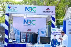 May Nh&agrave; B&egrave; đưa sắc m&agrave;u thời trang c&ocirc;ng sở đến S&oacute;ng Festival 2026