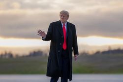 &Ocirc;ng Trump n&ecirc;u l&yacute; do ngừng nhắm mục ti&ecirc;u v&agrave;o c&aacute;c l&atilde;nh đạo Iran