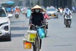 Dự b&aacute;o thời tiết 25/10/2026: Miền Bắc nắng r&aacute;o, nơi n&agrave;o c&oacute; nguy cơ mưa to?