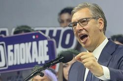 Người d&acirc;n Serbia bầu quốc hội kh&oacute;a mới, &ocirc;ng Vucic c&oacute; t&ecirc;n tr&ecirc;n l&aacute; phiếu