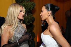 Người mẫu Kim Kardashian v&agrave; Paris Hilton bất ngờ vướng tin rạn nứt t&igrave;nh bạn