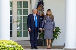 Bầu cử Mỹ: &Ocirc;ng Trump bỏ phiếu sớm, tiếp tục vận động giữ đa số Quốc hội