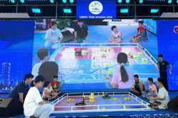 Hơn 100 học sinh tham gia trải nghiệm, thi đấu robotics