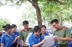 Chiến dịch &ldquo;Kh&ocirc;ng một m&igrave;nh&rdquo;: L&aacute; chắn bảo vệ trẻ em tr&ecirc;n kh&ocirc;ng gian mạng