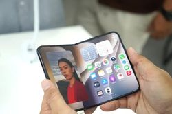 Apple l&ecirc;n kế hoạch n&acirc;ng cấp d&agrave;i hạn cho iPhone Duo 3: M&agrave;n h&igrave;nh gập 8 inch v&agrave; camera tele