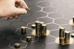 Bất ổn to&agrave;n cầu khiến doanh nghiệp Việt Nam ưu ti&ecirc;n đầu tư t&agrave;i ch&iacute;nh?