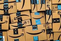 Amazon tuyển dụng hơn 300.000 nh&acirc;n sự tại Mỹ sau khoản chi 1,5 tỷ USD tăng lương