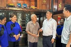 B&iacute; thư Tỉnh ủy Phan Thăng An: Quảng b&aacute; gi&aacute; trị nh&agrave; s&agrave;n cổ 9 gian, th&uacute;c đẩy ph&aacute;t triển du lịch x&atilde; Đ&ocirc;ng Kh&ecirc;