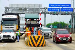 Bộ Xây dựng làm rõ VETC, ePass thu phí 6.600 đồng/tháng