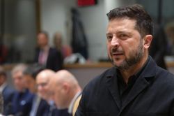 Ukraine n&ecirc;u 'lằn ranh đỏ' trong đ&agrave;m ph&aacute;n với Nga