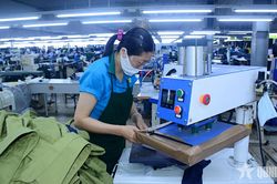 Kinh doanh qu&acirc;n trang, qu&acirc;n dụng phải được Bộ trưởng Bộ Quốc ph&ograve;ng, Bộ trưởng Bộ C&ocirc;ng an đặt h&agrave;ng