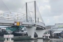 S&agrave; lan va chạm l&agrave;m hỏng cầu N&ocirc;ng Sản Thực Phẩm ở C&agrave; Mau