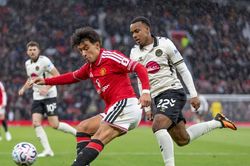 V&igrave; sao Man United vẫn thất bại triền mi&ecirc;n sau thời Sir Alex?