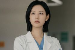 Kim Ji Won gặp rắc rối với phim 'B&aacute;c sĩ X'