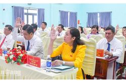 HĐND x&atilde; Vĩnh Thuận thống nhất giao 303 bi&ecirc;n chế, điều chỉnh vốn đầu tư c&ocirc;ng hơn 34 tỷ đồng