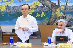 Đo&agrave;n đại biểu Quốc hội th&agrave;nh phố Bắc Ninh g&oacute;p &yacute; ho&agrave;n thiện dự &aacute;n Luật Xử l&yacute; vi phạm h&agrave;nh ch&iacute;nh (sửa đổi)
