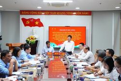 Gi&aacute;m s&aacute;t c&ocirc;ng t&aacute;c l&atilde;nh đạo, chỉ đạo n&acirc;ng cao hiệu quả thực thi c&ocirc;ng vụ v&agrave; c&ocirc;ng t&aacute;c c&aacute;n bộ
