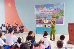 Xử l&yacute; hơn 8.700 trường hợp vi phạm trật tự, an to&agrave;n giao th&ocirc;ng li&ecirc;n quan đến học sinh