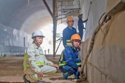 Cần cơ chế đặc th&ugrave; để n&acirc;ng chất lượng đ&agrave;o tạo nh&acirc;n lực ng&agrave;nh X&acirc;y dựng - Giao th&ocirc;ng