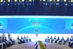 TP. Hồ Ch&iacute; Minh: Th&uacute;c đẩy hội tụ d&ograve;ng vốn FDI, c&ocirc;ng nghệ v&agrave; t&agrave;i ch&iacute;nh to&agrave;n cầu