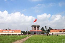 H&agrave; Nội vươn tầm